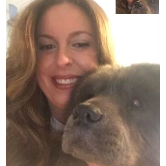 Meet your Posher, Leah - Picture 2 of 4